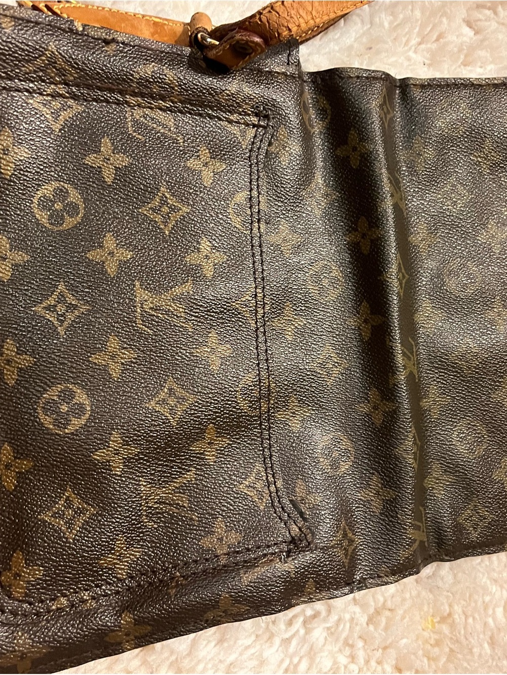 Vintage Monogram Canvas Crossbody Bag (not sure if authentic LV) read below - Picture 4 of 12